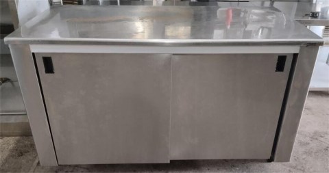 Ερμάριο Ανοξείδωτο 144x70x86Cm Με 2 Συρόμενες Πόρτες Μεταχειρισμένη